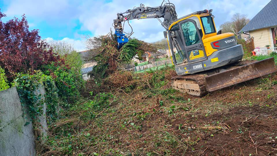 travaux d'aménagement extérieur à plouézec 22, défrichage et arrachage des arbres et haies